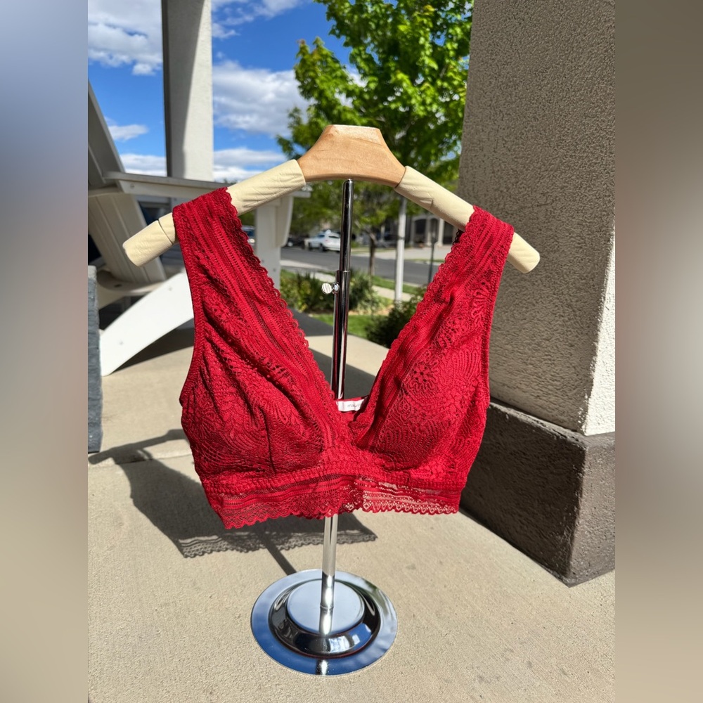 NEW Maurices Red Lace Bralette Large NWT